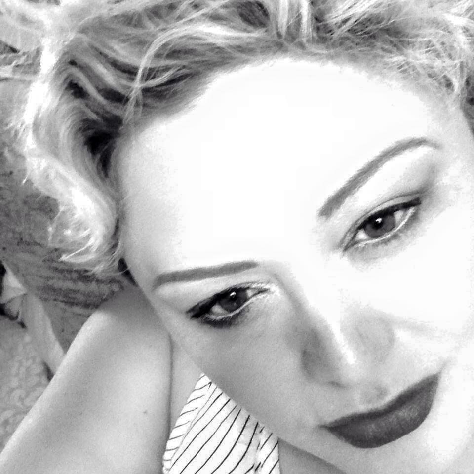 Fayemarie, black-and-white portrait
